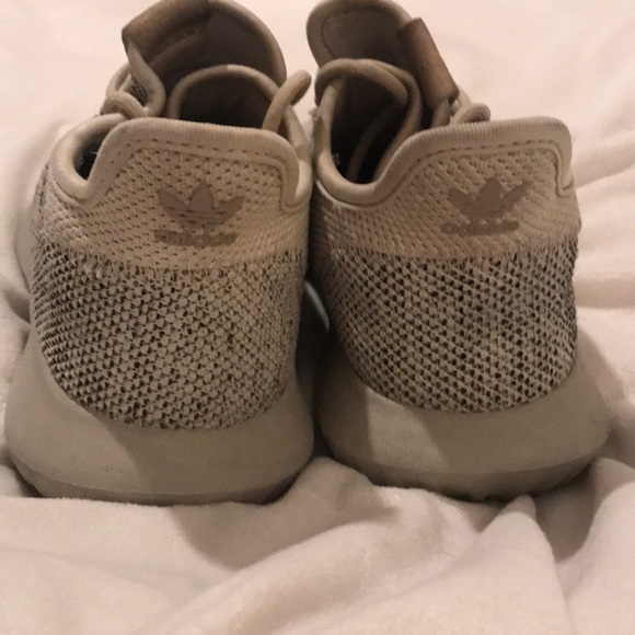 NUDE ADIDAS TUBULAR SHADOW KNIT - Picture 4 of 12